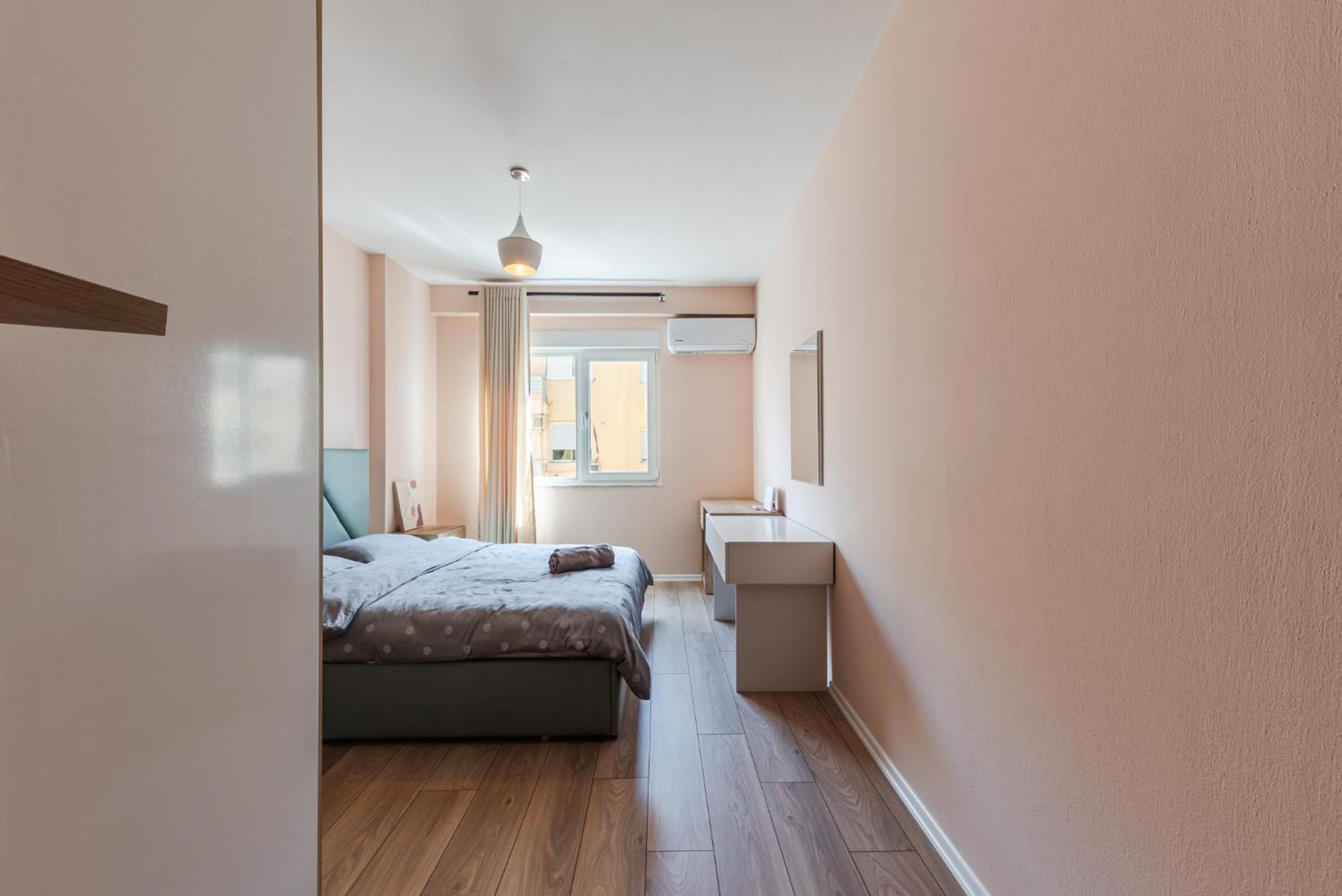 Sunny Central Apartment Durres Ngoại thất bức ảnh